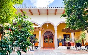 Casa aroma de café, en el corazón de Coatepec.